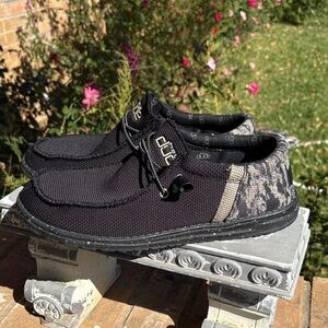 Hey Dude Men's Black and Gray Loafers